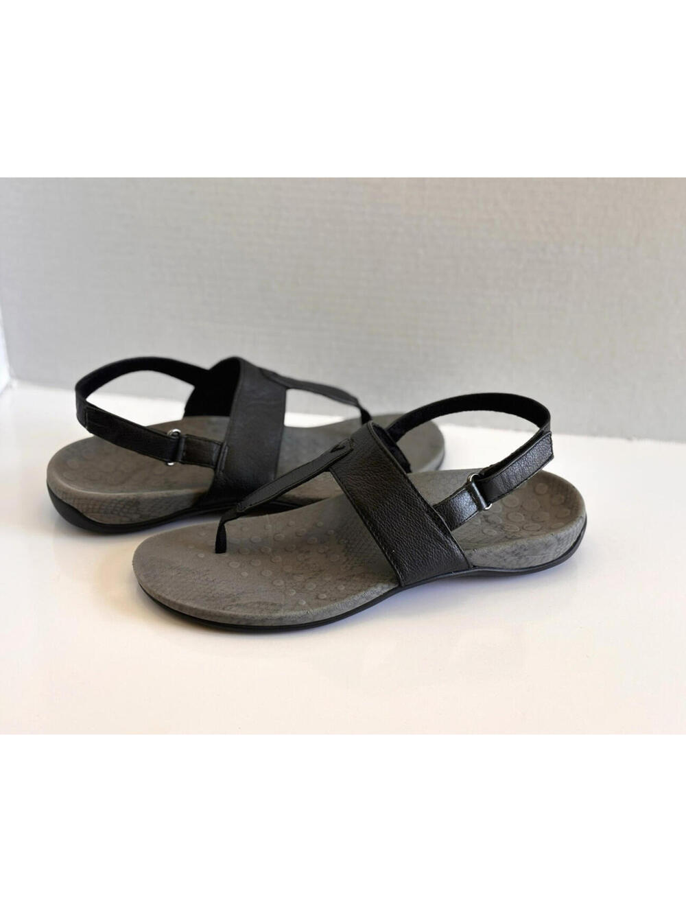 Vionic Tala Ankle Strap Comfort Sandals Women's 8.5 Black Leather T-Strap Thong